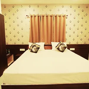 https://anand-kanan.hotels-varanasi.com